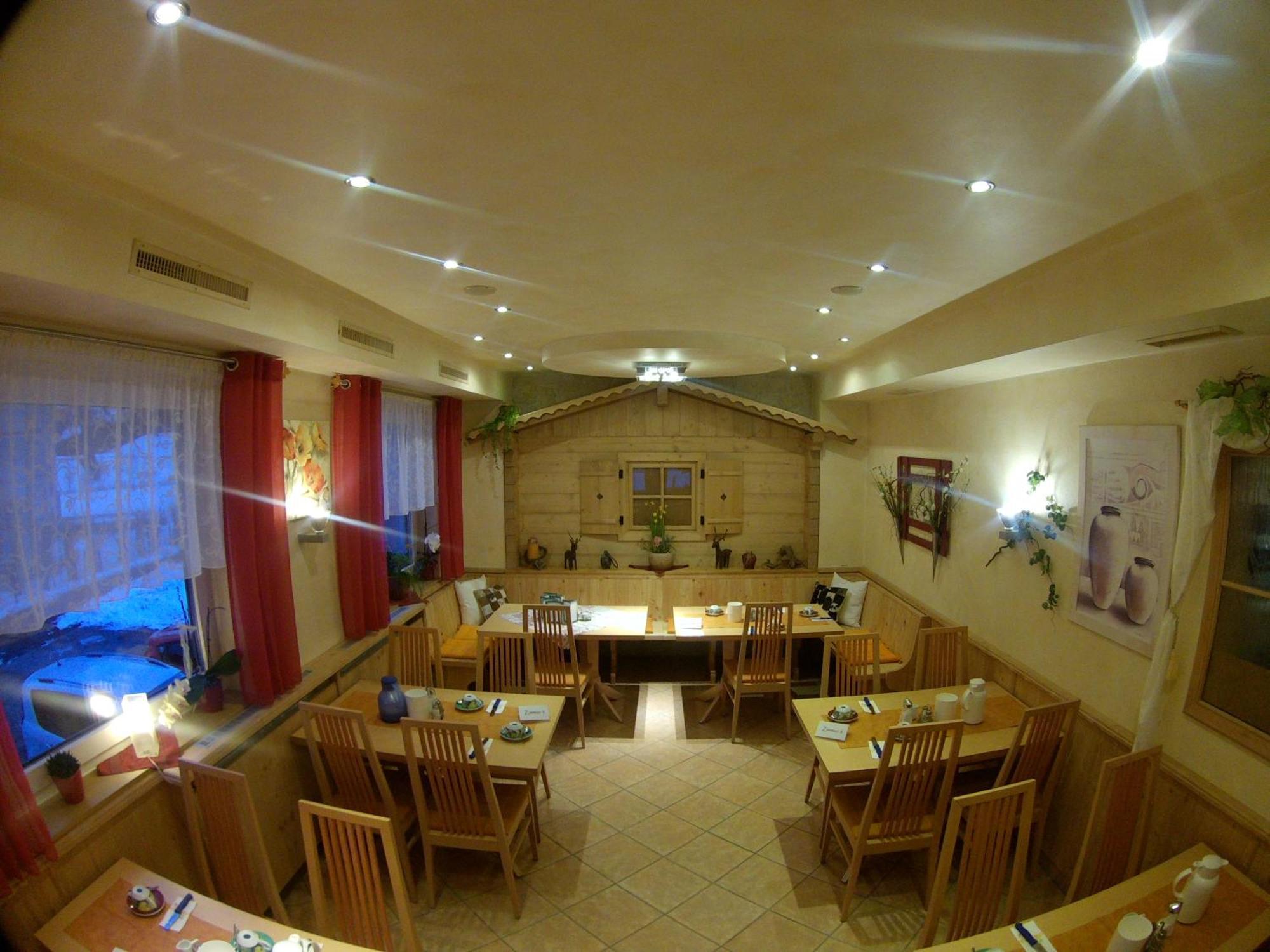 Pension Alpenblick Schattwald Exterior foto
